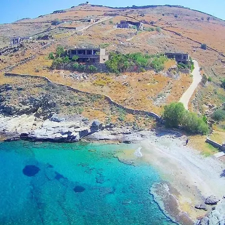 Your Seaside Luxury Retreat In Greece With Private Willa