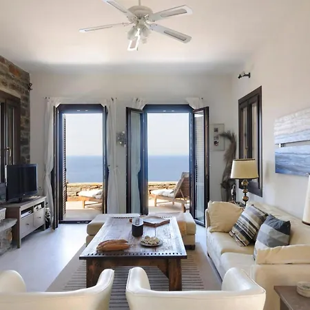 Your Seaside Luxury Retreat In Greece With Private Willa Korissia (Kea)